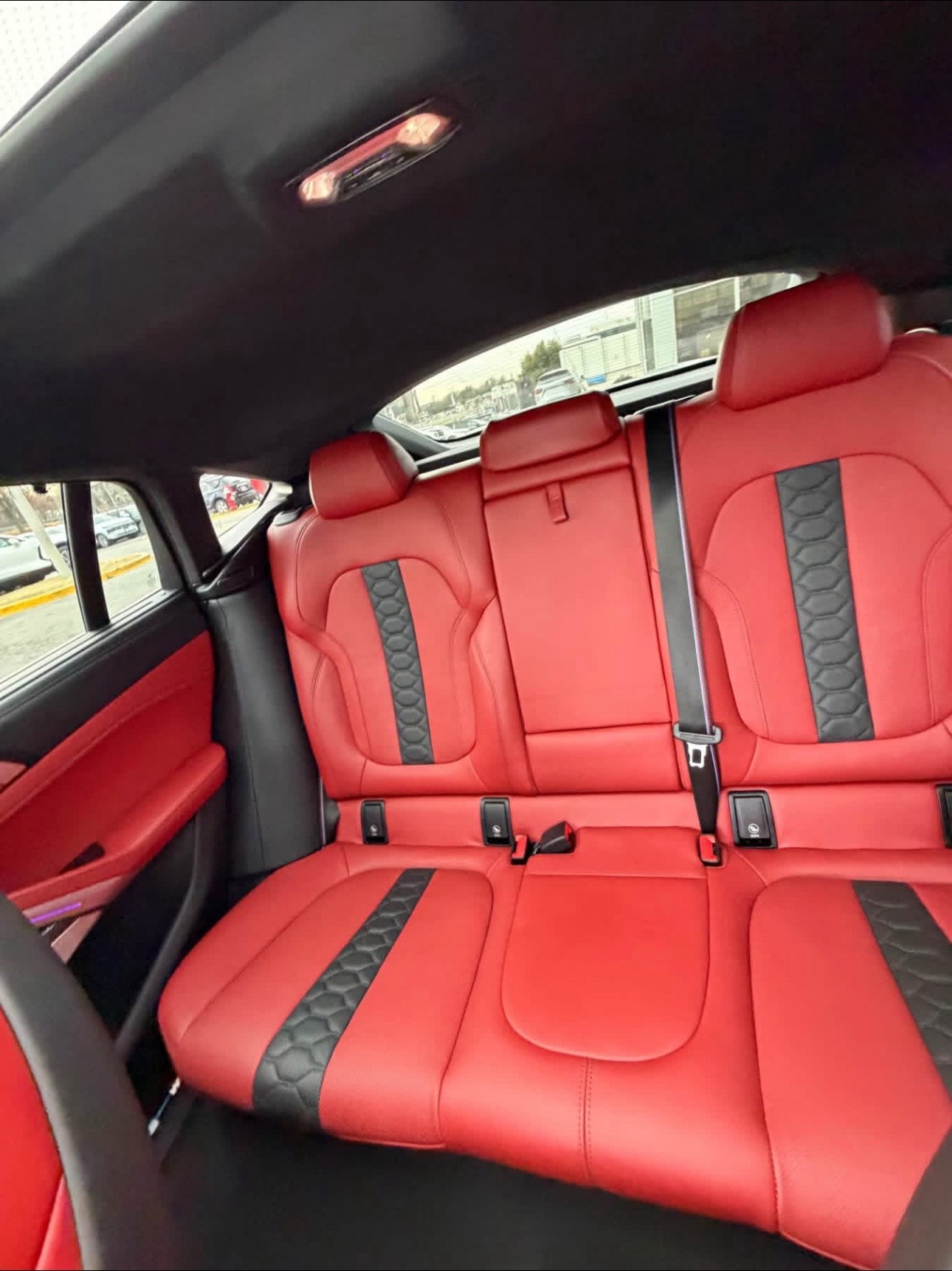 2024 BMW X6 M - Image 11