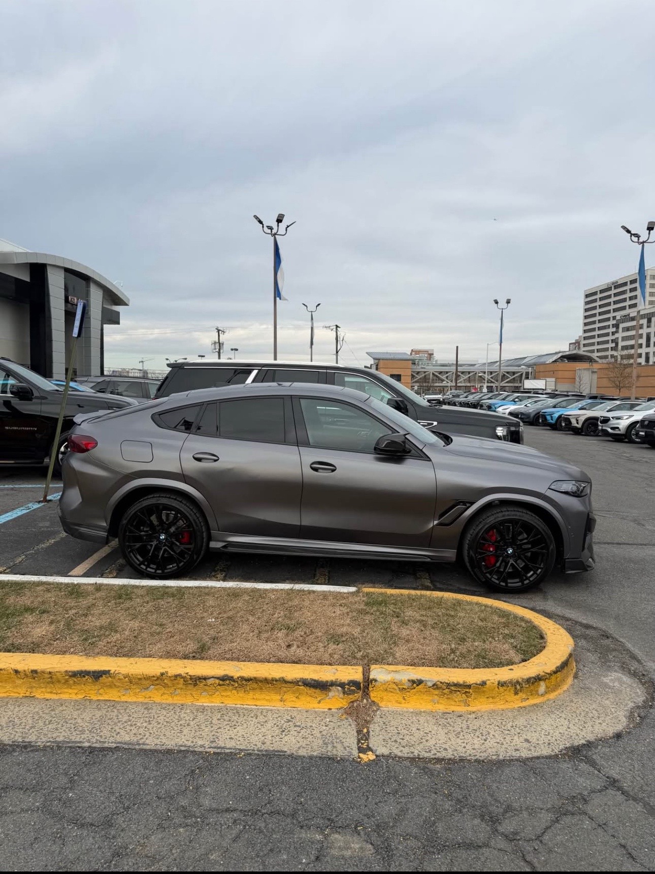 2024 BMW X6 M - Image 3