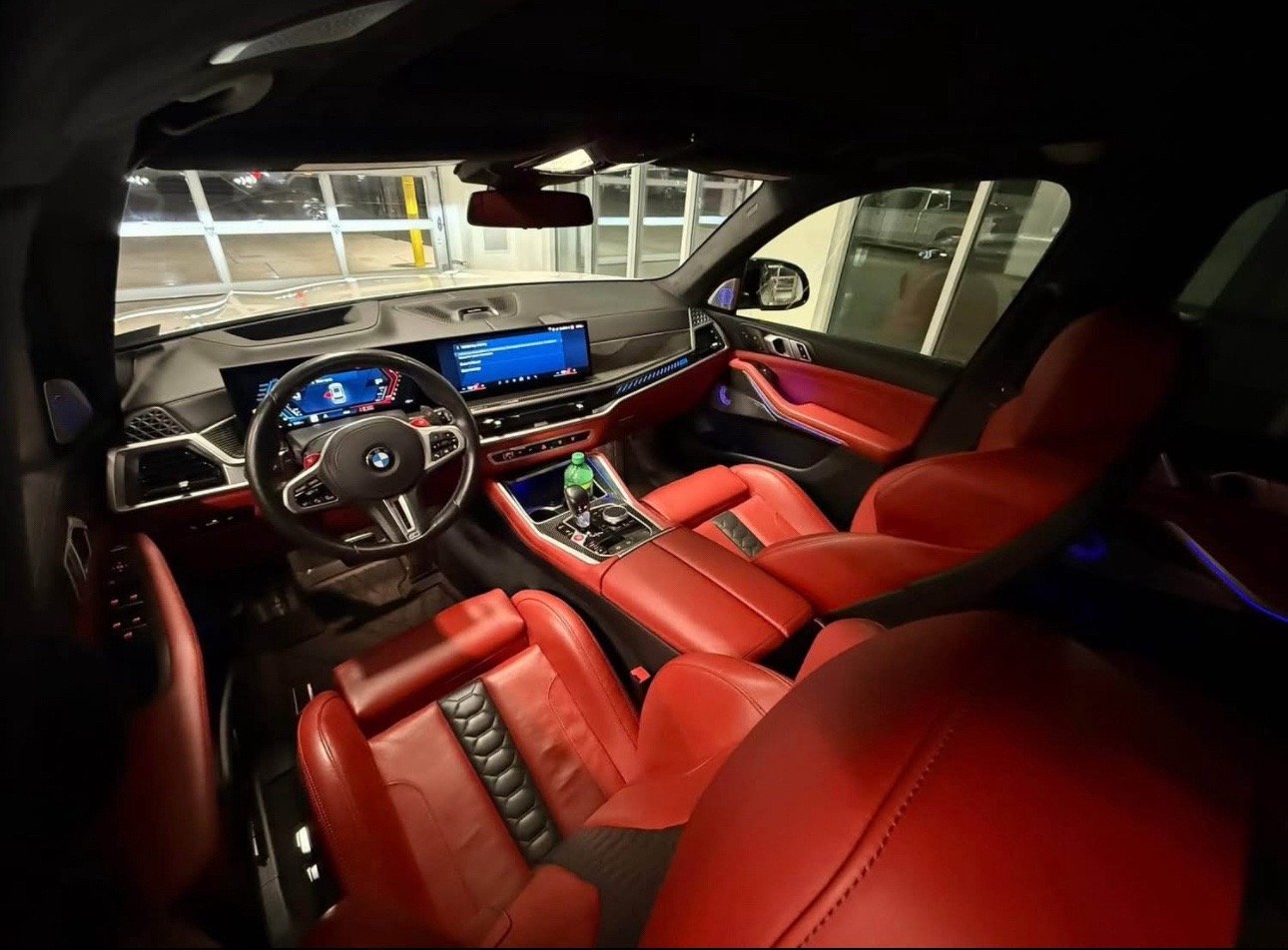 2025 BMW X5 M - Image 11