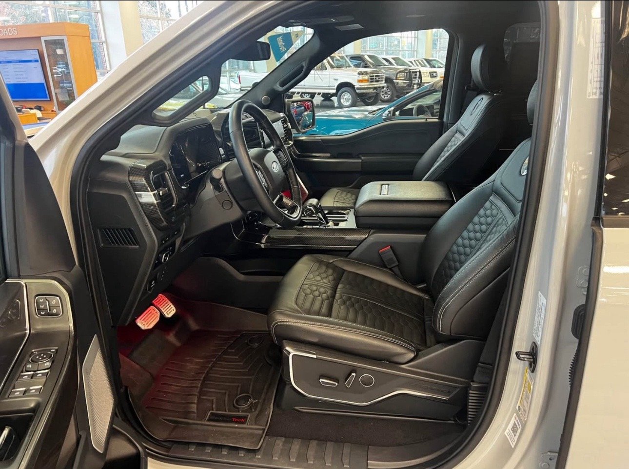 2023 Ford F-150 Shelby - Image 16