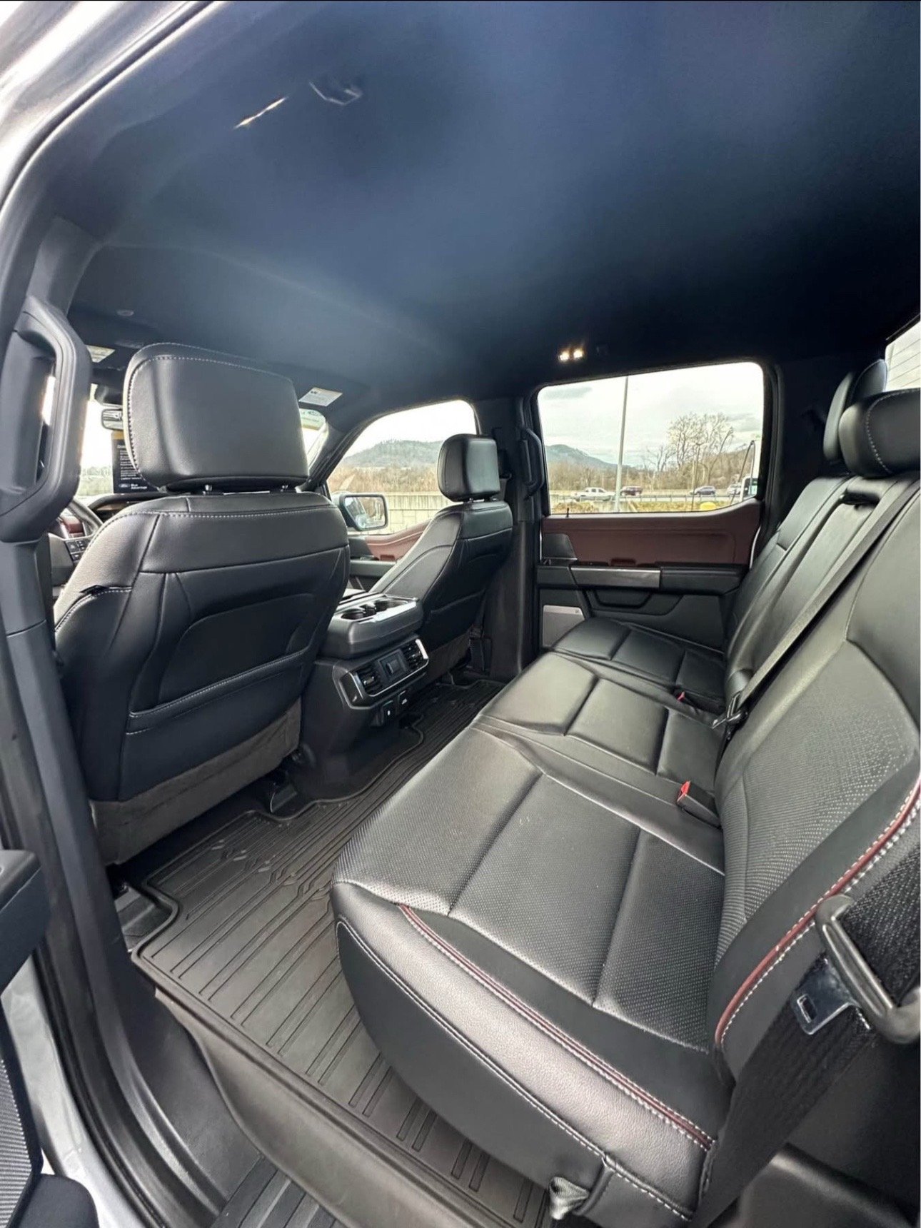 2023 FORD F-150 LARIAT - Image 6
