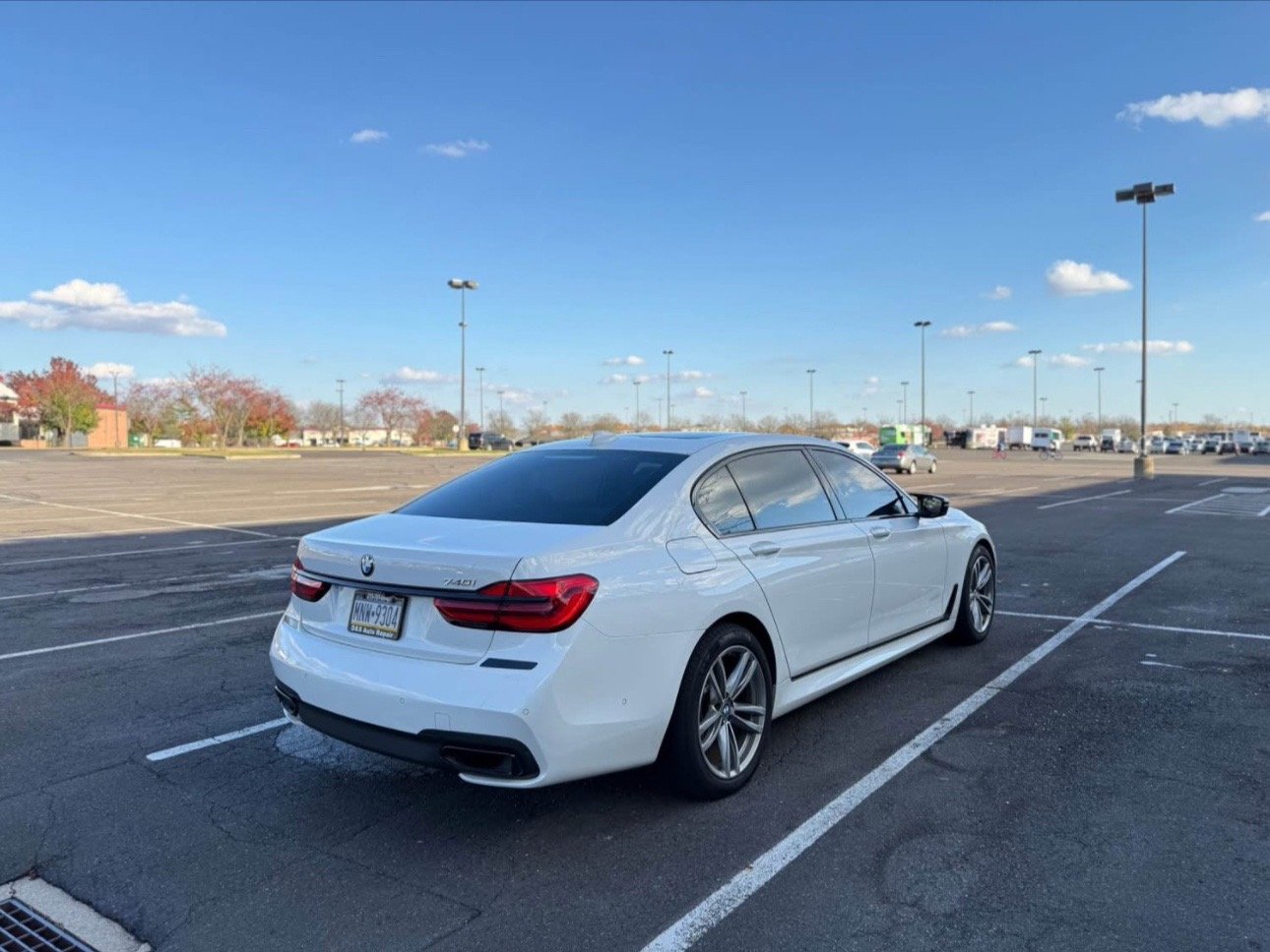 2016 BMW 740i - Image 3