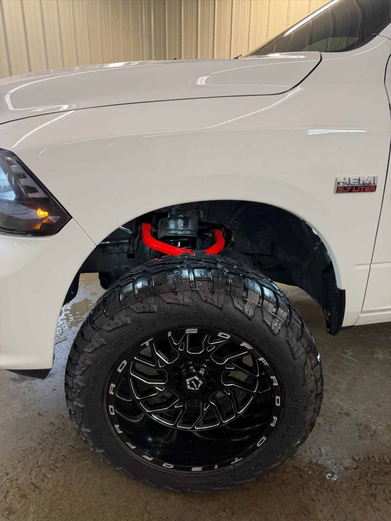 2018 RAM 1500 CREW CAB - Image 14