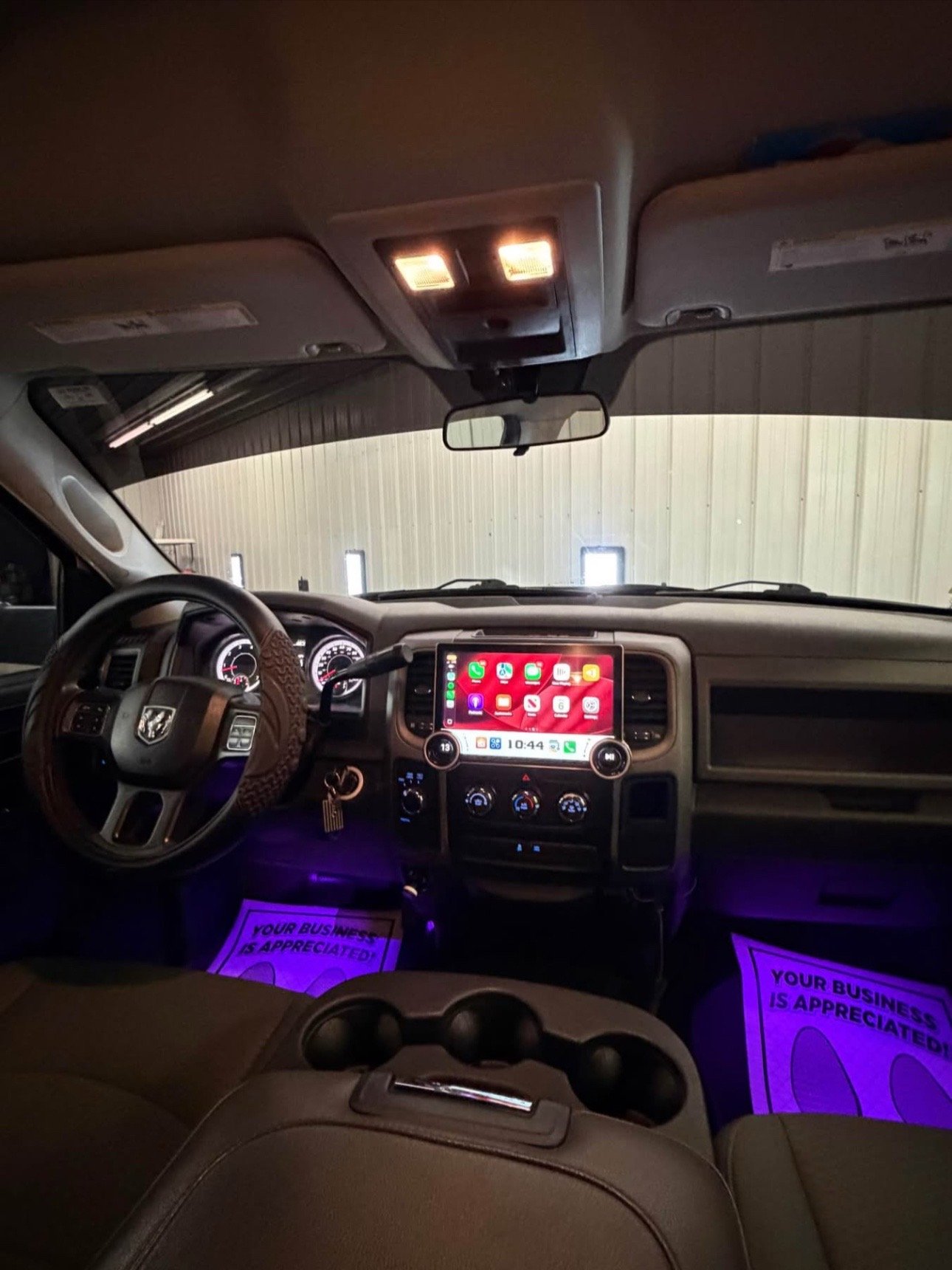 2018 RAM 1500 CREW CAB - Image 9
