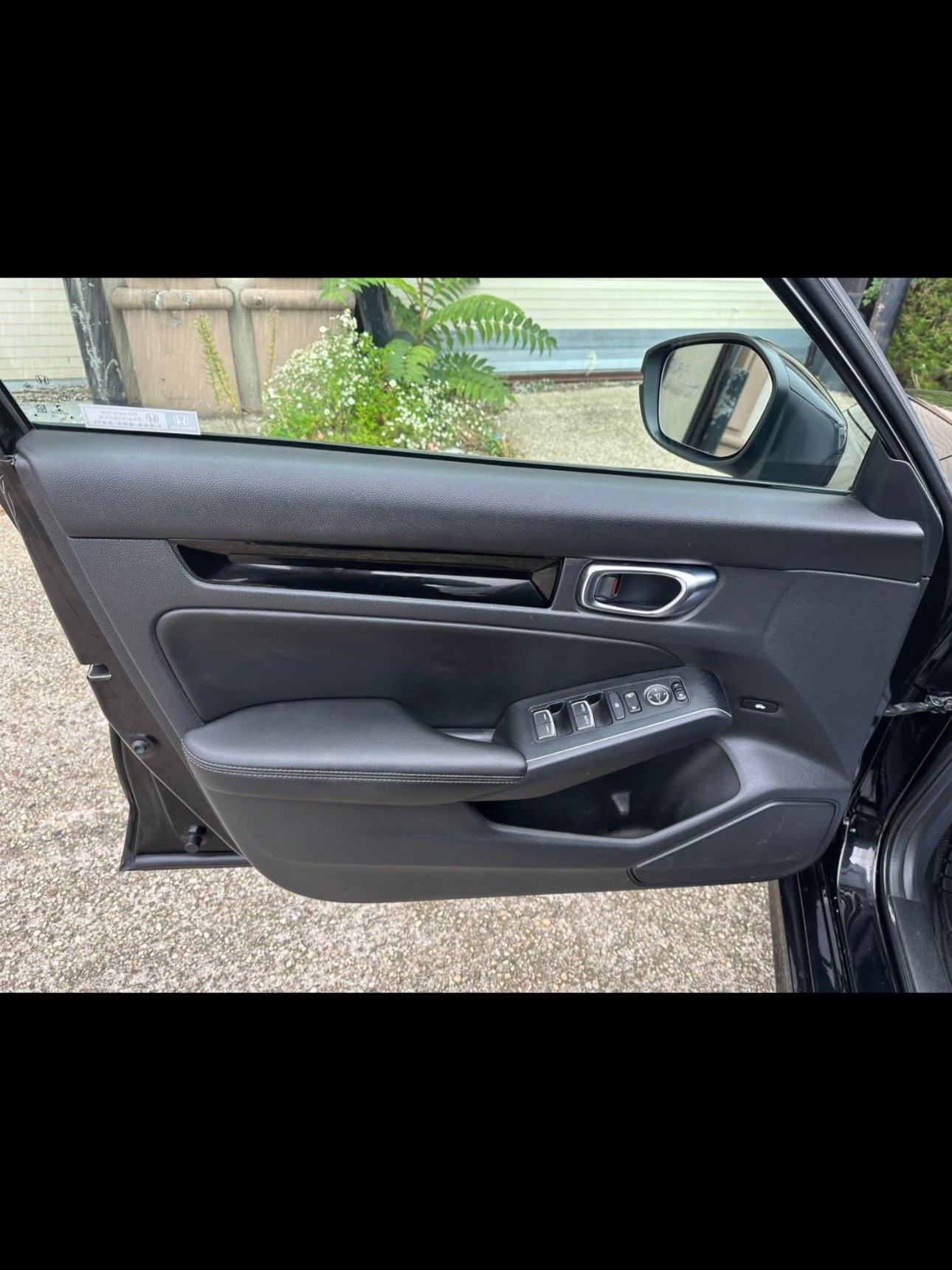 2022 Honda Civic Touring - Image 11