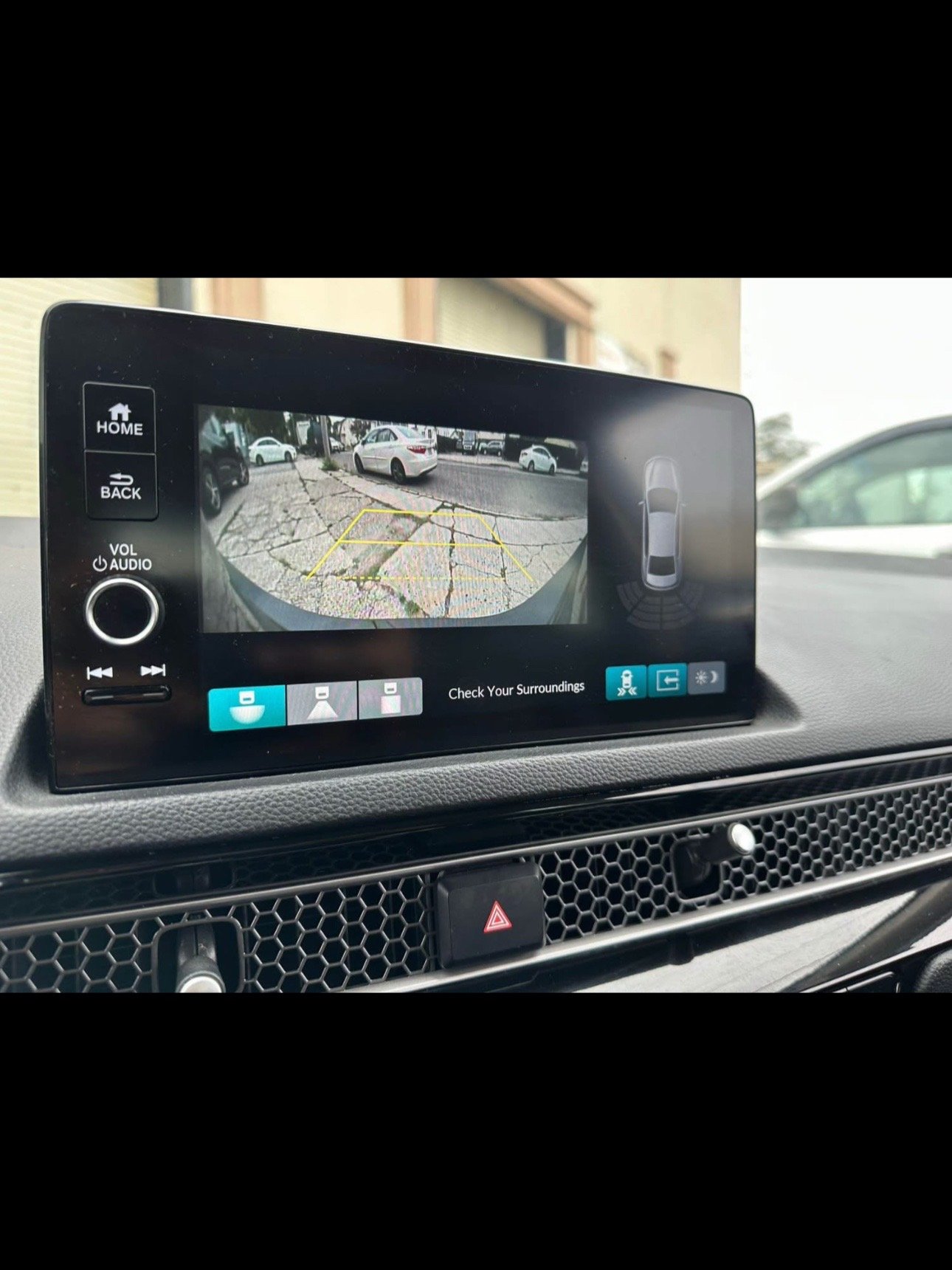 2022 Honda Civic Touring - Image 19
