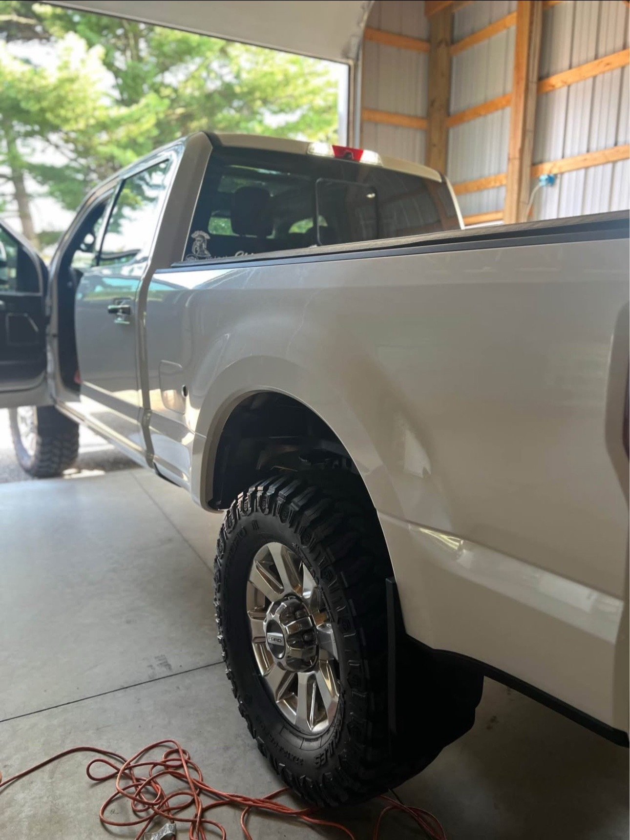 BUY 2017 Ford F-250 Platinum YES - Image 12