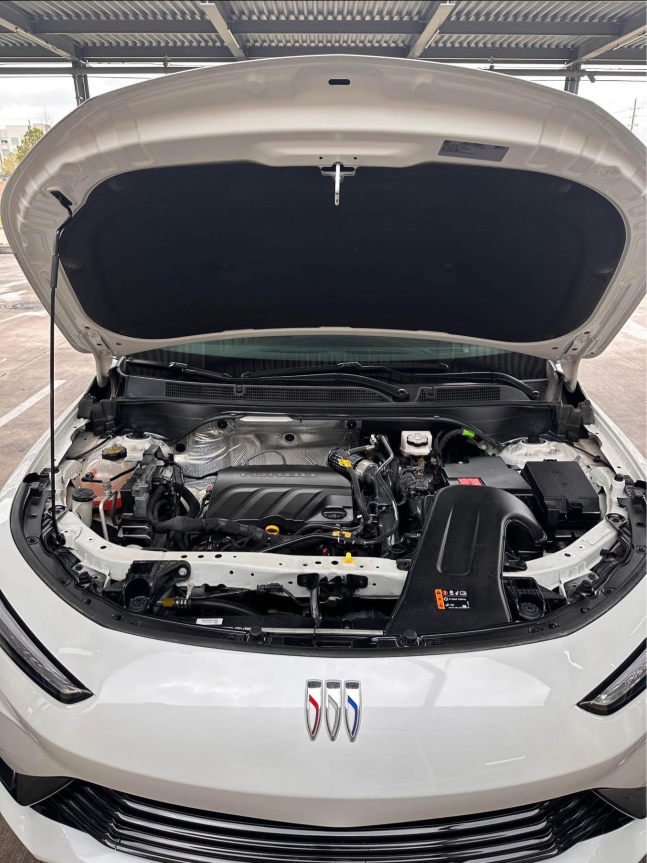 Buy 2024 BUICK ENVISTA AVENIR Clean
