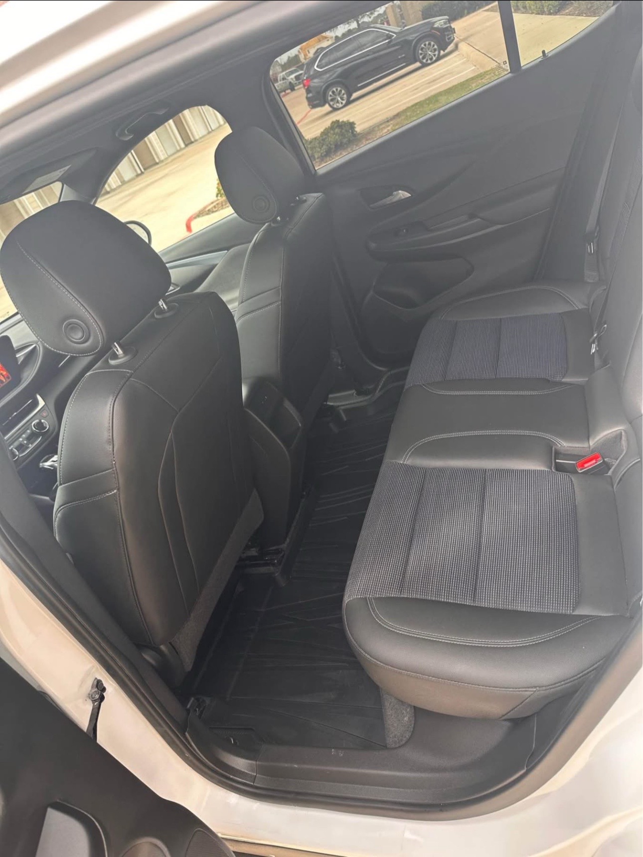 Buy 2024 BUICK ENVISTA AVENIR Clean