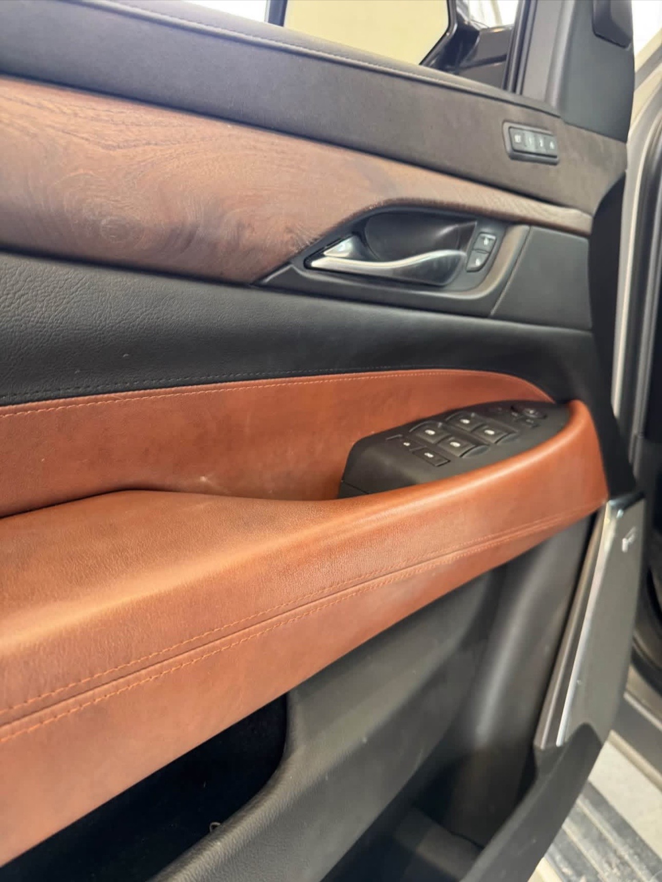 Buy 2018 CADILLAC ESCALADE ESV LUXURY