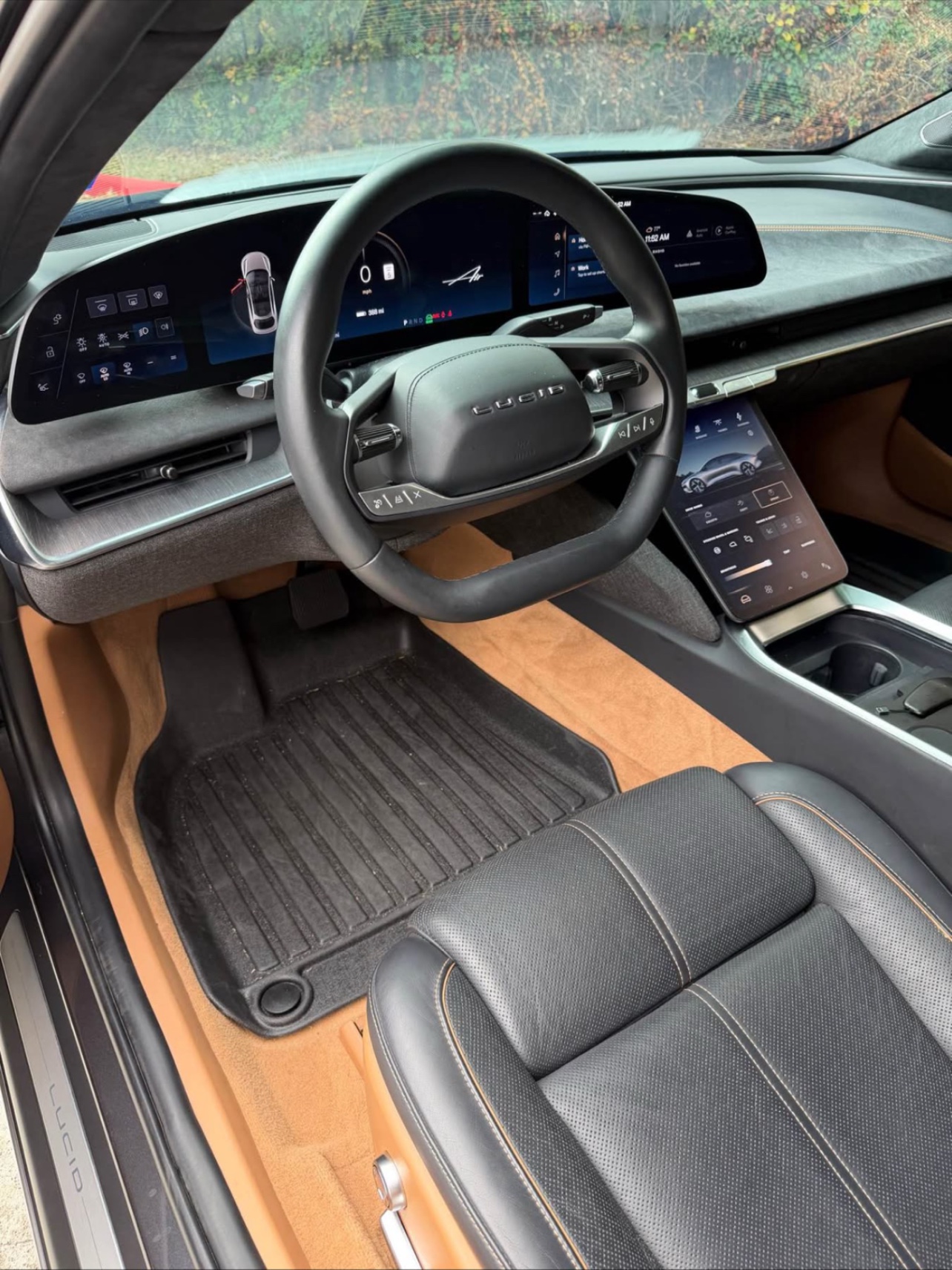 BUY 2022 LUCID AIR GRAND TOURING