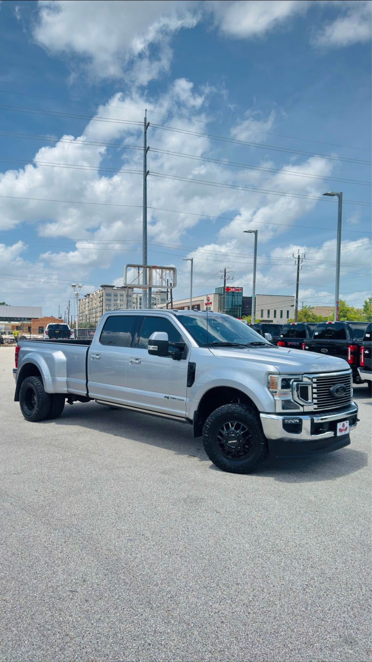 BUY 2022 FORD F-350 SUPER DUTY
